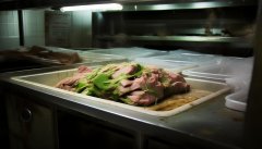 云南丘北一小学食堂惊现37公斤发臭绿猪肉！咋回